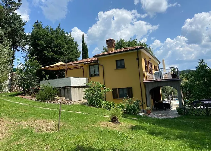 Antonella Villa Castellina Marittima