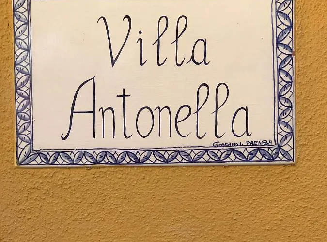 Antonella *